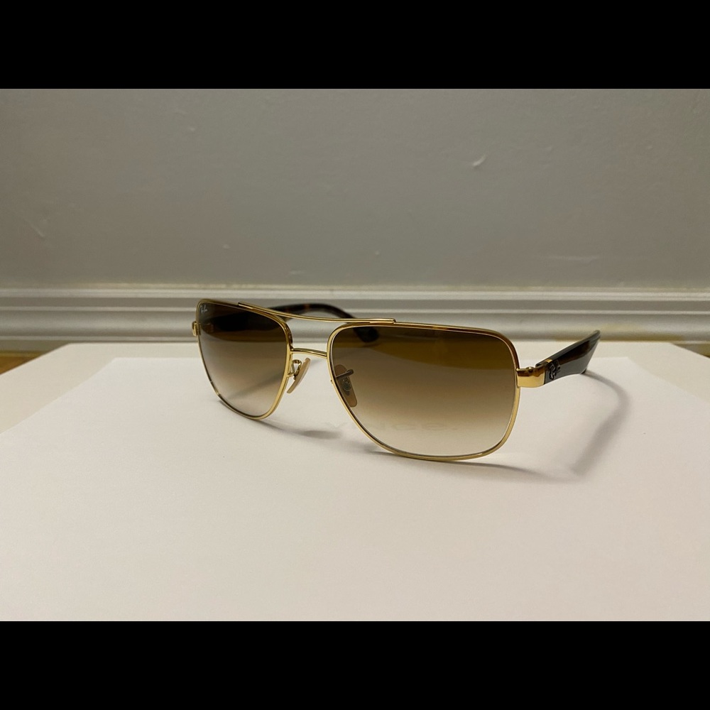 Unisex 70’s Style Gold and Tortoise NEW Rayban’s